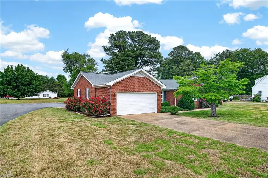 6743 Williams Landing Road, Hayes, VA 23072 - #3