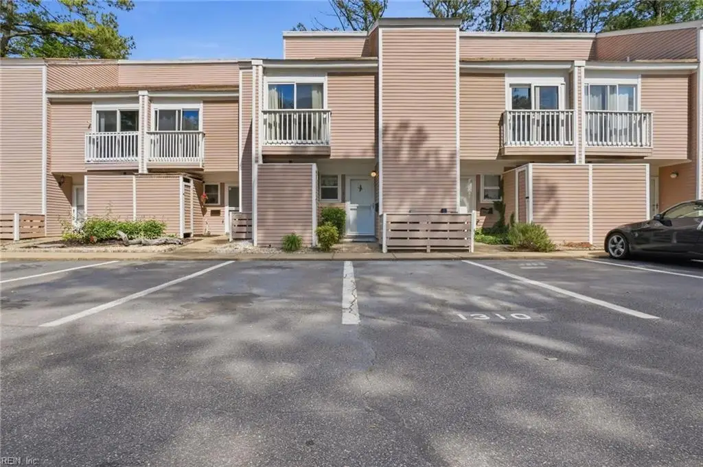 1310 Linkhorn Circle, Virginia Beach, VA 23451 - #1