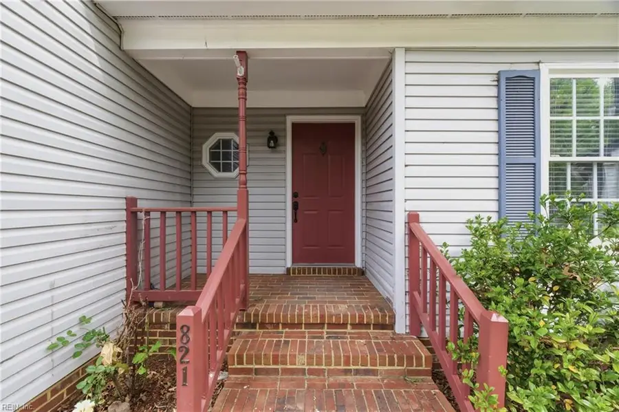 821 Lancaster Lane, Newport News, VA 23602 - #2