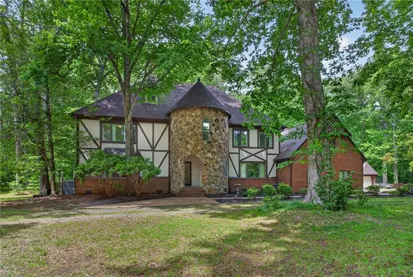521 Woodards Ford Road, Chesapeake, VA 23322