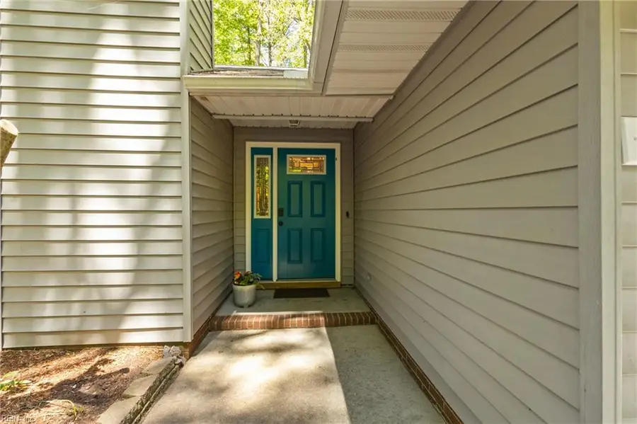 8251 Meandering Lane, Gloucester, VA 23061 - #2