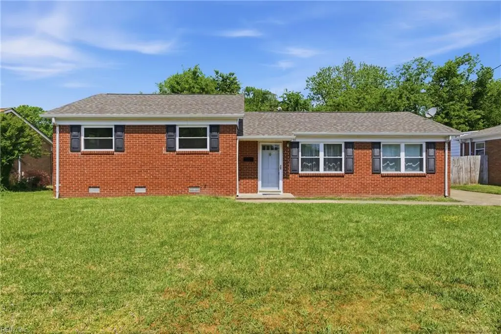 51 Longwood Drive, Hampton, VA 23669 - #1