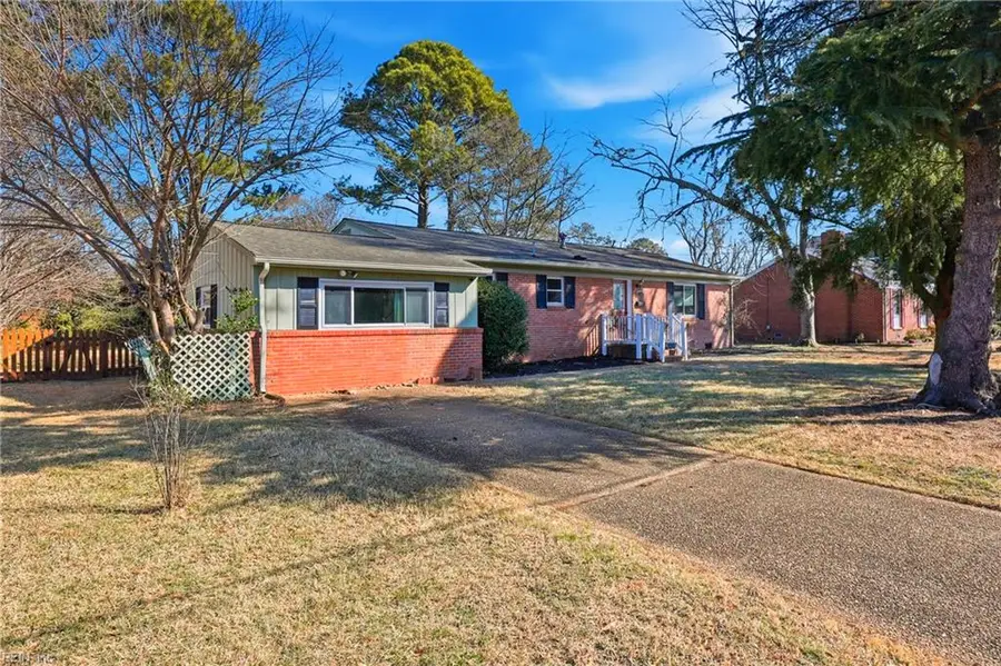30 Meadowbrook Drive, Hampton, VA 23666 - #3
