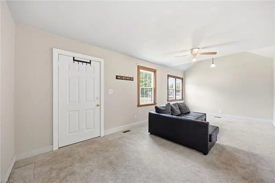 42 Davis Ave Avenue, Newport News, VA 23601 - #3