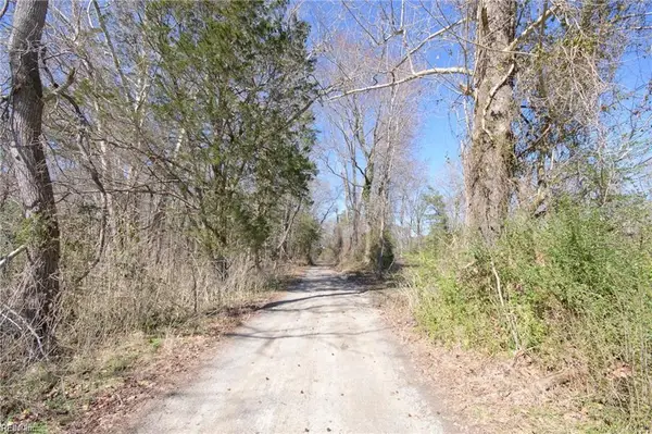 13474 Hatchers Lane, Smithfield, VA 23430