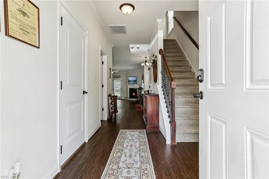7521 Villa Ct, Gloucester Point, VA 23062 - #2