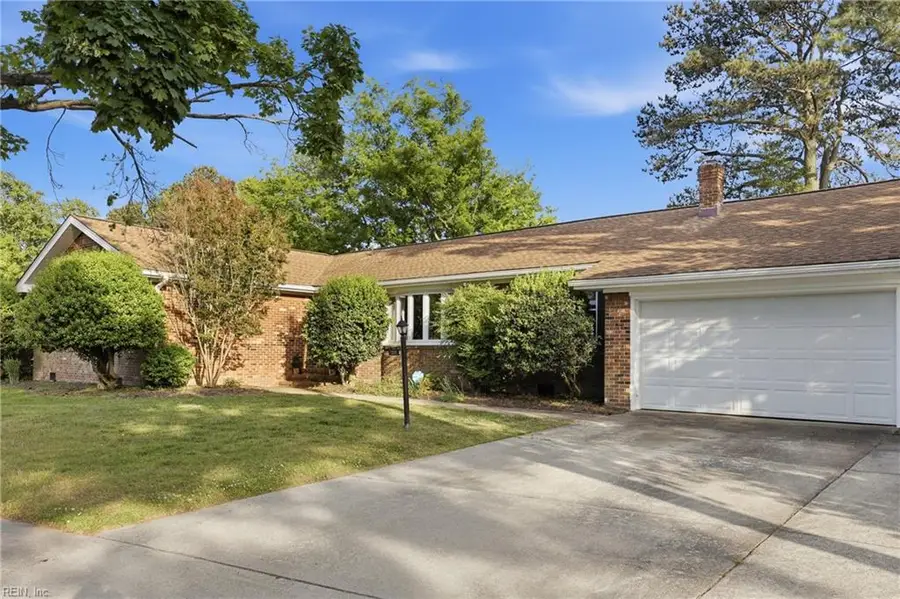 1531 Longdale Drive, Norfolk, VA 23518 - #2