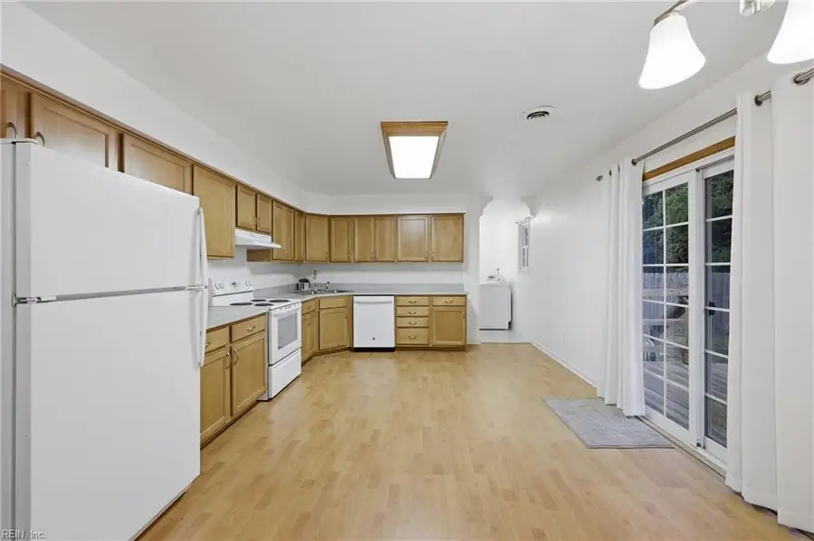 9552 Statler Street, Norfolk, VA 23503 - #3