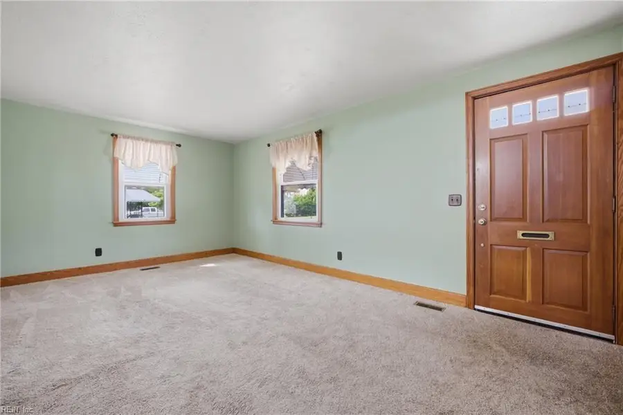 2422 Bruce Street, Norfolk, VA 23513 - #2
