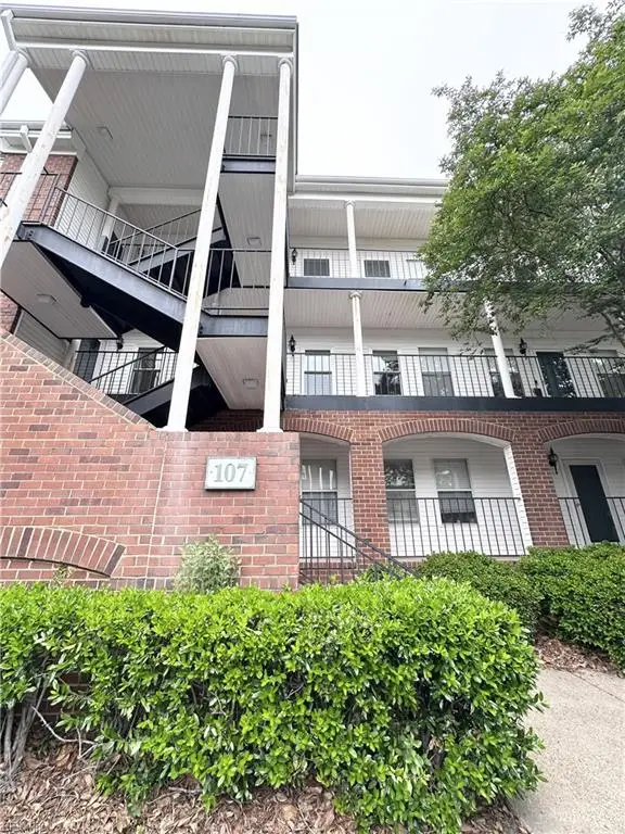 107 Westover Avenue #303, Norfolk, VA 23507