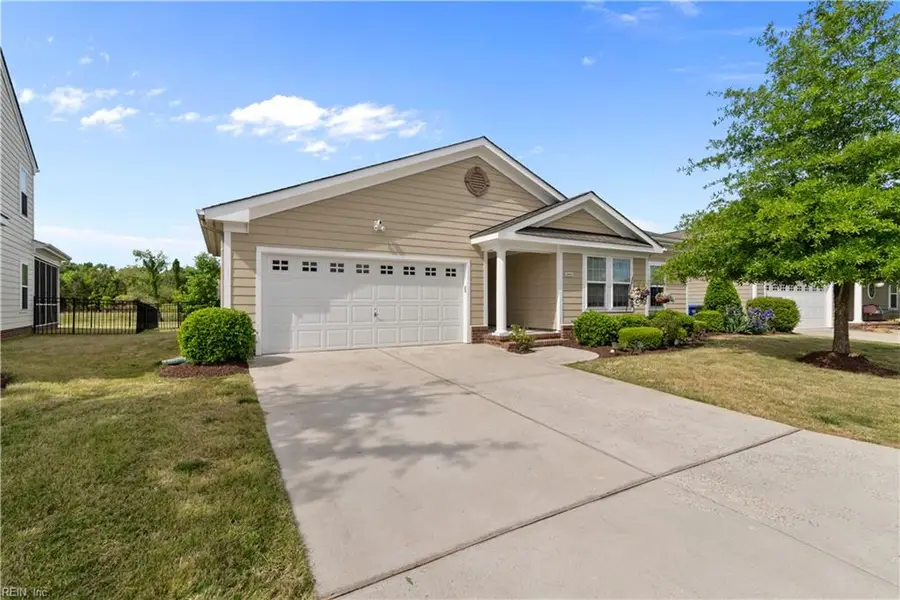 5042 Kings Grant Circle #232, Suffolk, VA 23434 - #2
