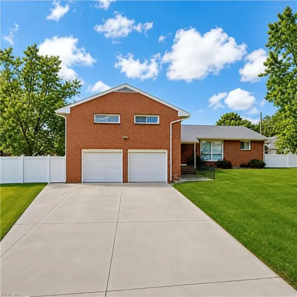 17 Warren Drive, Newport News, VA 23608
