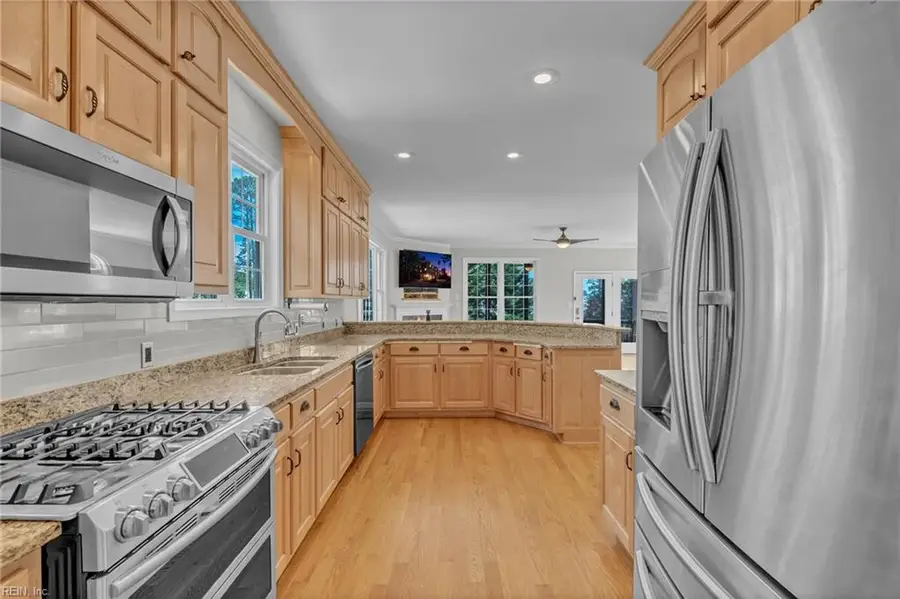 247 Hunts Neck Road, Poquoson, VA 23662 - #3
