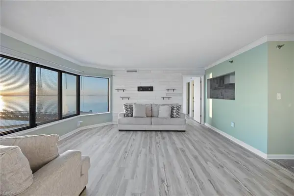7501 River Road #14C, Newport News, VA 23607