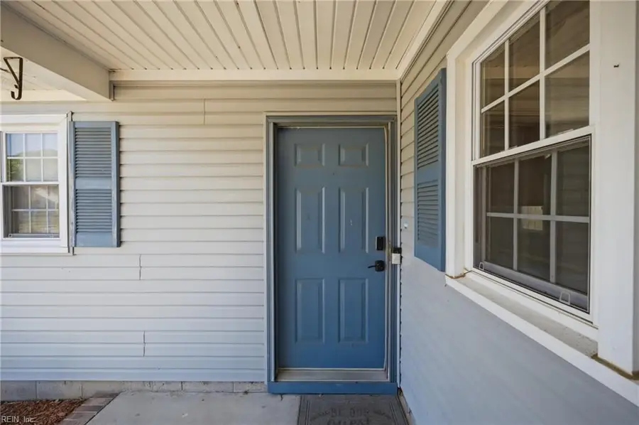 48 Sandy Lake Drive, Hampton, VA 23666 - #2