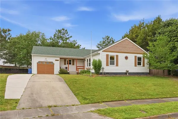 2560 Roundtree Circle, Chesapeake, VA 23323