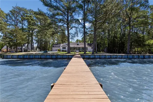 16 Pine Lane, Hampton, VA 23664