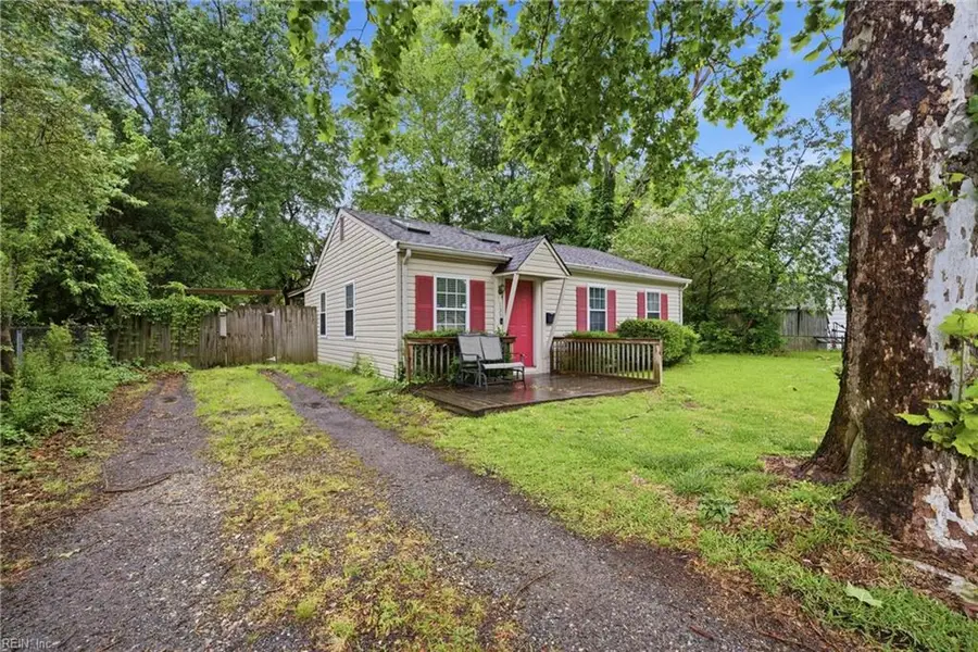 135 Peachtree Lane, Hampton, VA 23669 - #2