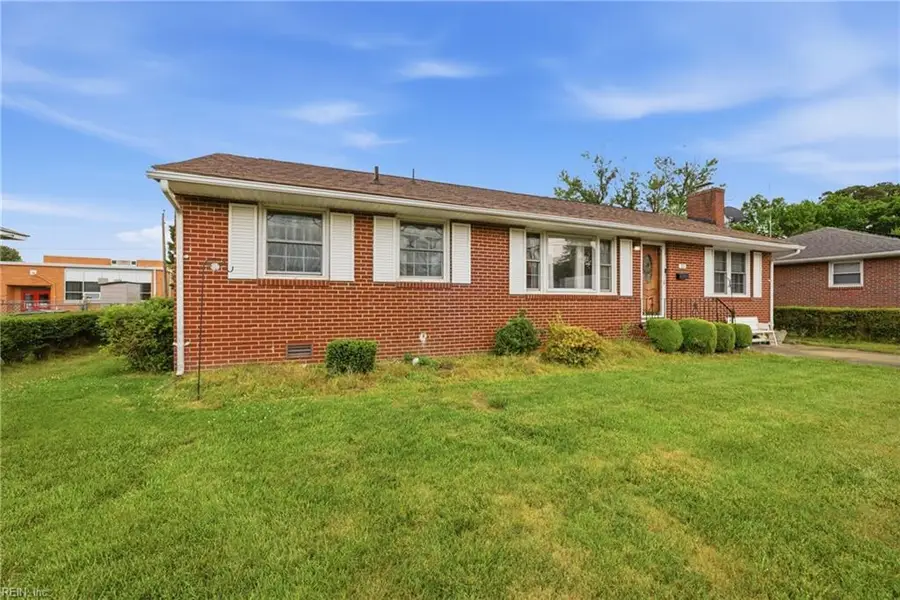 23 Prince George Drive, Hampton, VA 23669 - #2