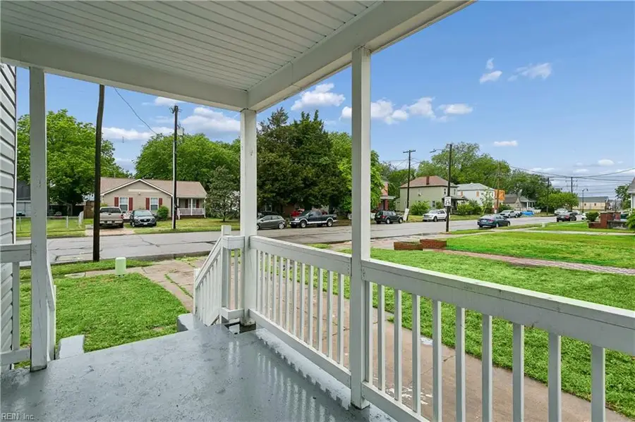 924 Ivy Avenue, Newport News, VA 23607 - #2