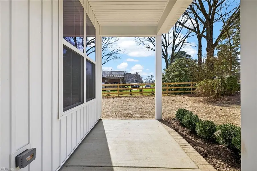 1635 Colonial Avenue, Smithfield, VA 23430 - #3