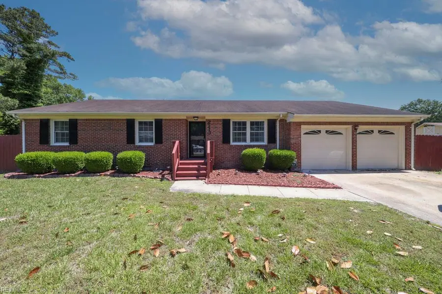 2113 Hollins Court, Chesapeake, VA 23320 - #2