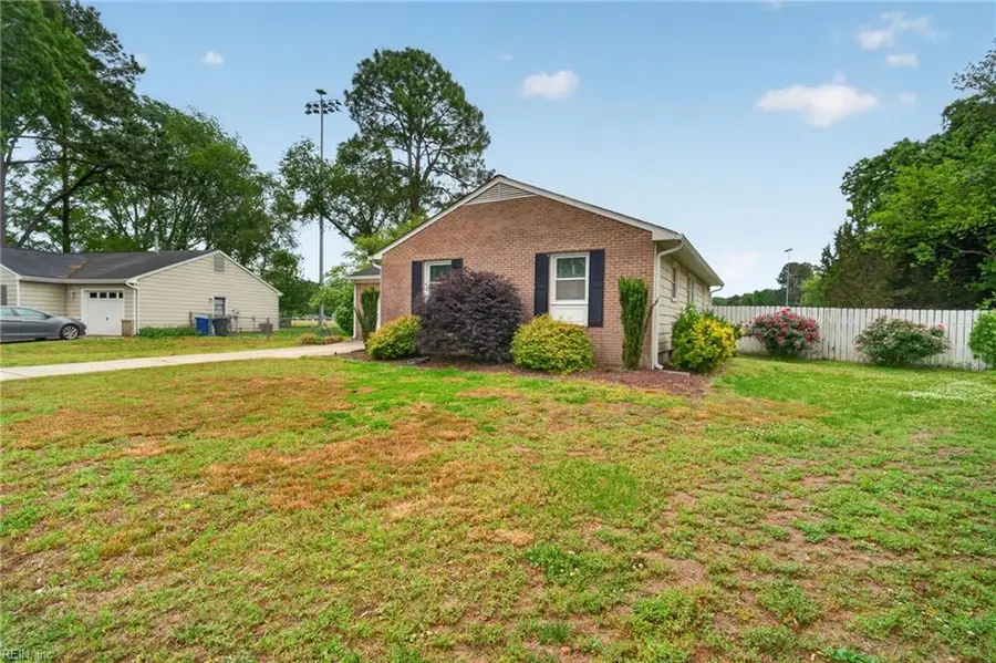 108 Schooner Drive, Newport News, VA 23602 - #3