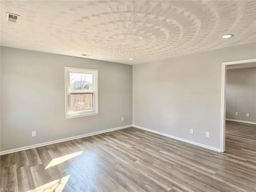 251 S Parliament Drive, Virginia Beach, VA 23462 - #3