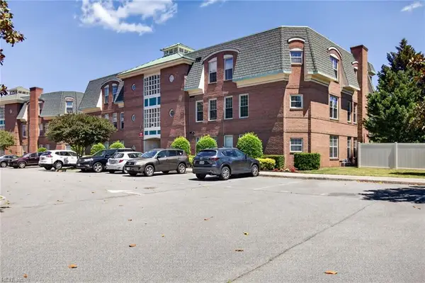 308 Riveranne Court #314, Virginia Beach, VA 23462