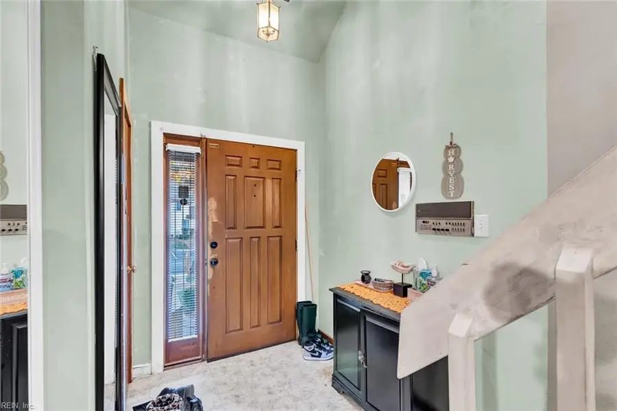 222 Bridgewater Drive, Newport News, VA 23603 - #2