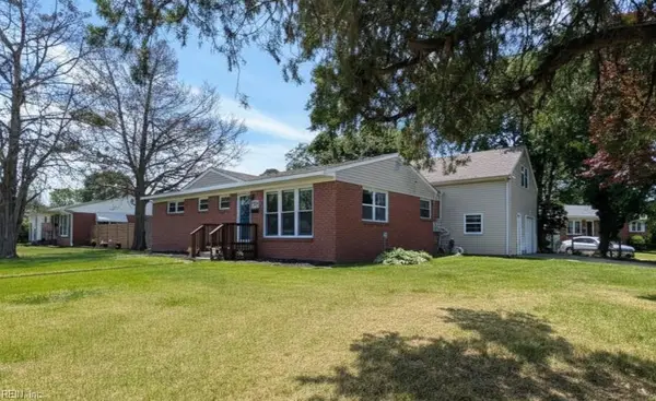 8069 Lynnbrook Drive, Norfolk, VA 23518