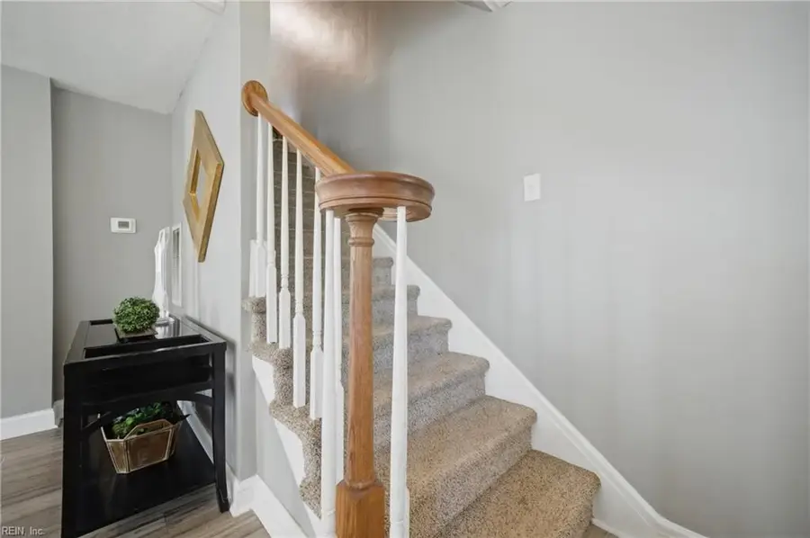 10 E Southampton Avenue, Hampton, VA 23669 - #3