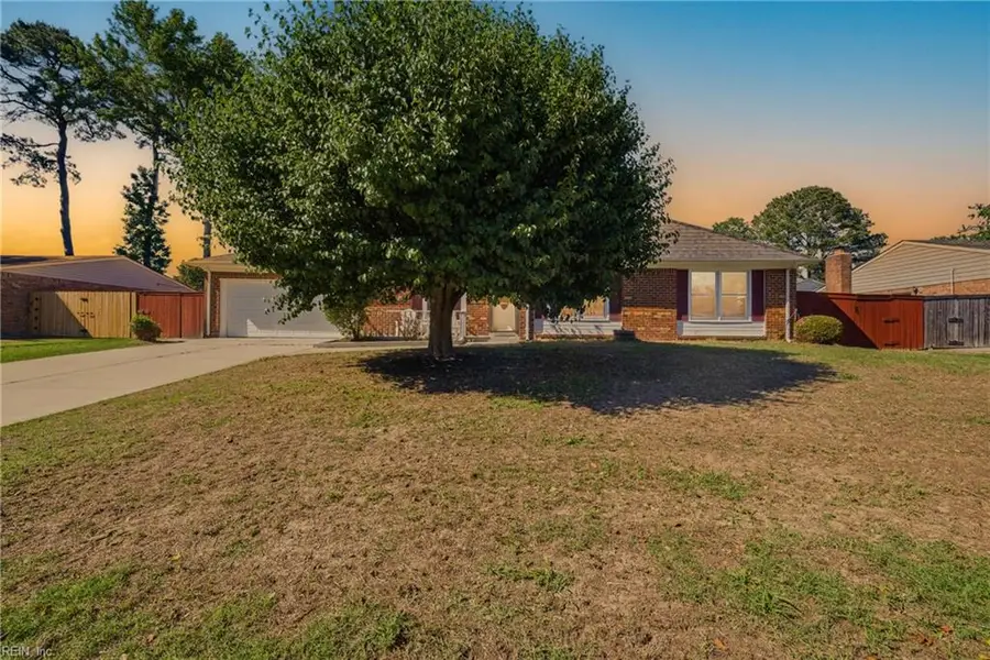 969 Earl Of Essex Arch, Virginia Beach, VA 23454 - #2