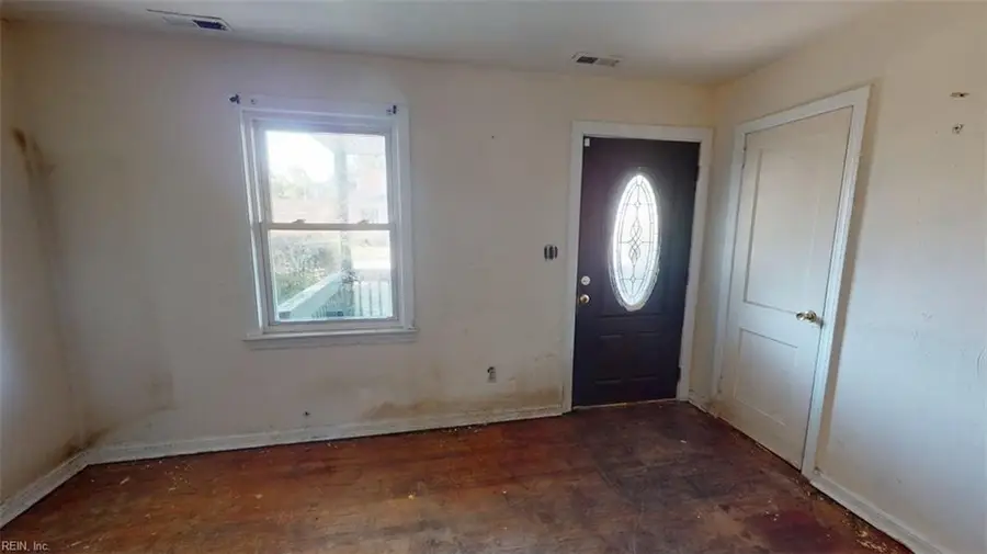 Address Withheld By Seller, Portsmouth, VA 23707 - #2