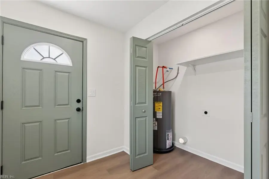 907 Albert Avenue, Norfolk, VA 23513 - #3