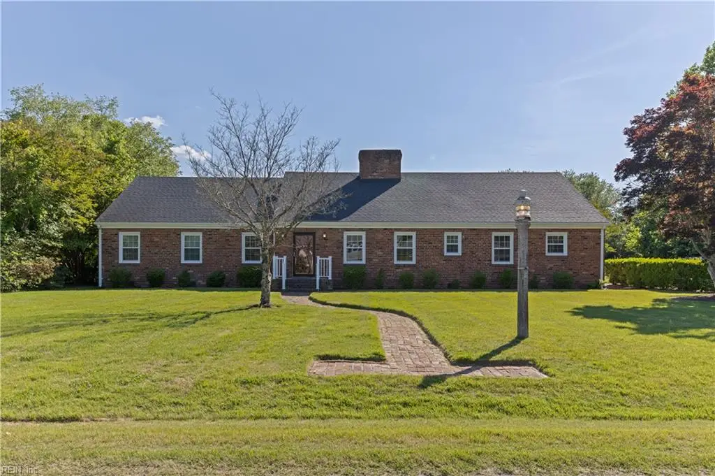 305 Robinhood Road, Franklin, VA 23851 - #1