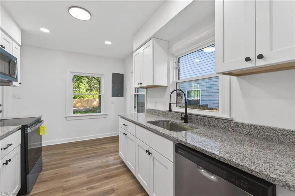 690 Greenbriar Avenue, Hampton, VA 23661 - #1