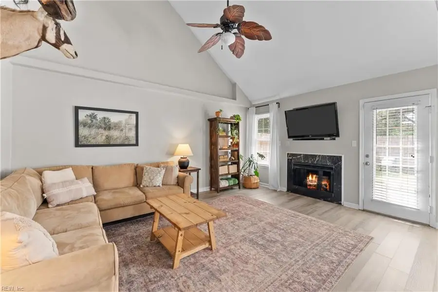 61 Centre Port Circle, Portsmouth, VA 23703 - #2