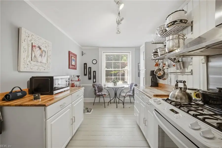 422 Crawford Street, Portsmouth, VA 23704 - #3