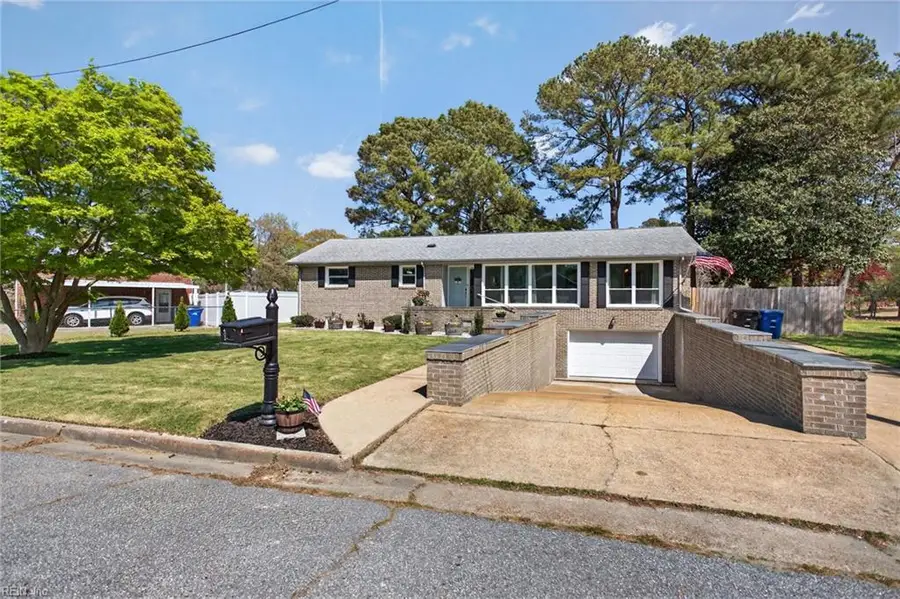 403 Holloway Drive, Portsmouth, VA 23701 - #2