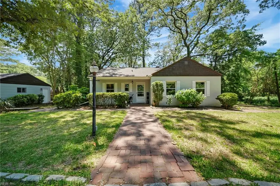 222 Sparrow Road, Chesapeake, VA 23325 - #2