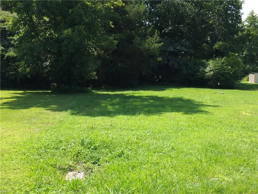108 Pine Street, Wakefield, VA 23888 - #1