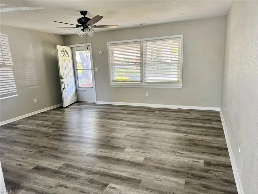 4869 Klamath Road, Virginia Beach, VA 23462 - #3
