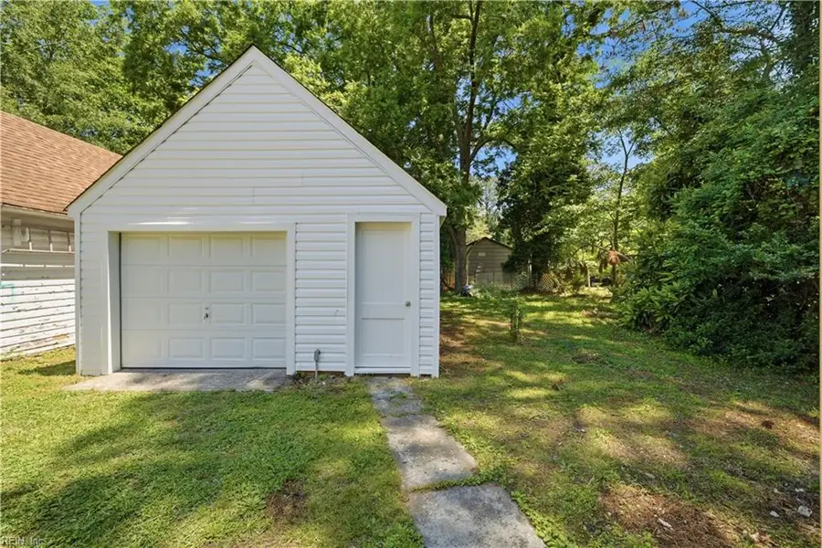 506 Walnut Street, Franklin, VA 23851 - #3