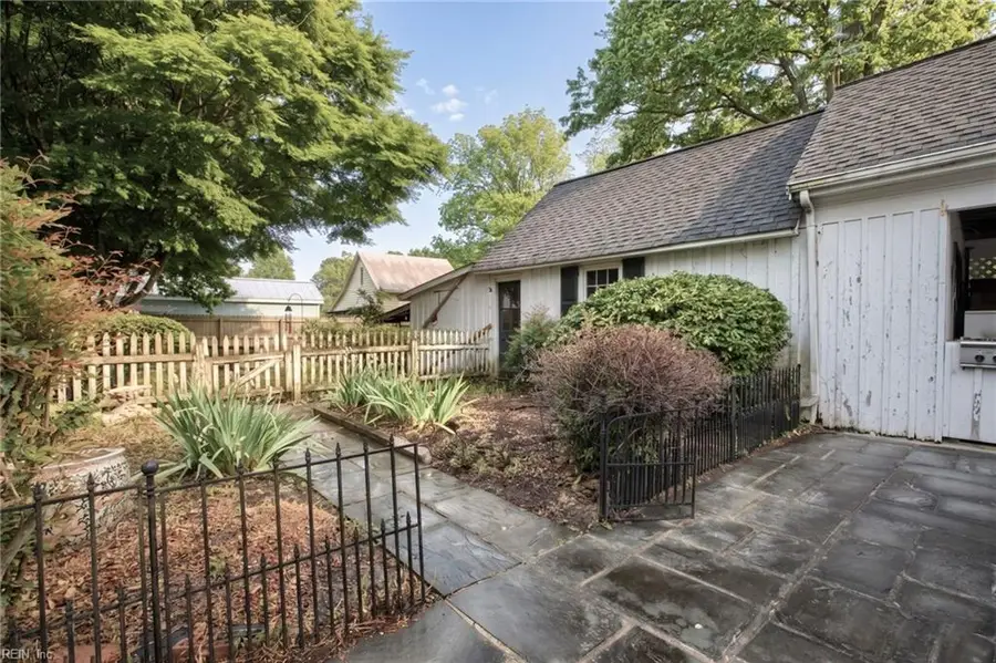 210 Watling Street, Urbanna, VA 23175 - #3