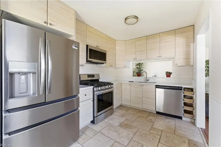 1724 Culmer Court, Virginia Beach, VA 23454 - #3