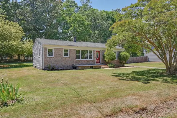 105 2nd Street, Yorktown, VA 23692