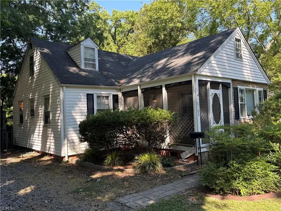 6101 Roanoke Avenue, Newport News, VA 23605 - #2