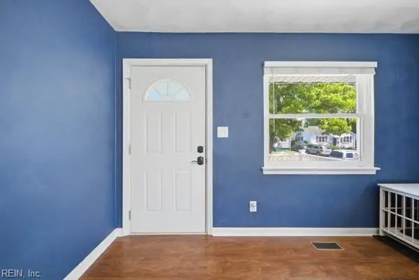 631 Waukesha Avenue, Norfolk, VA 23509 - #3