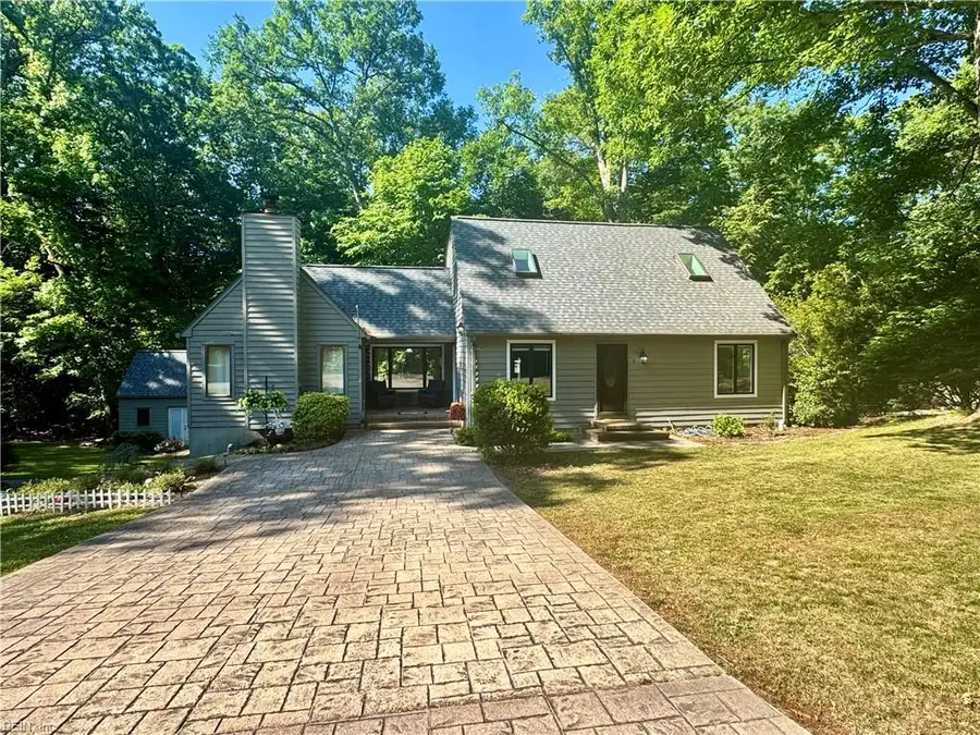 6 Foxcroft Road, Williamsburg, VA 23188 - #3